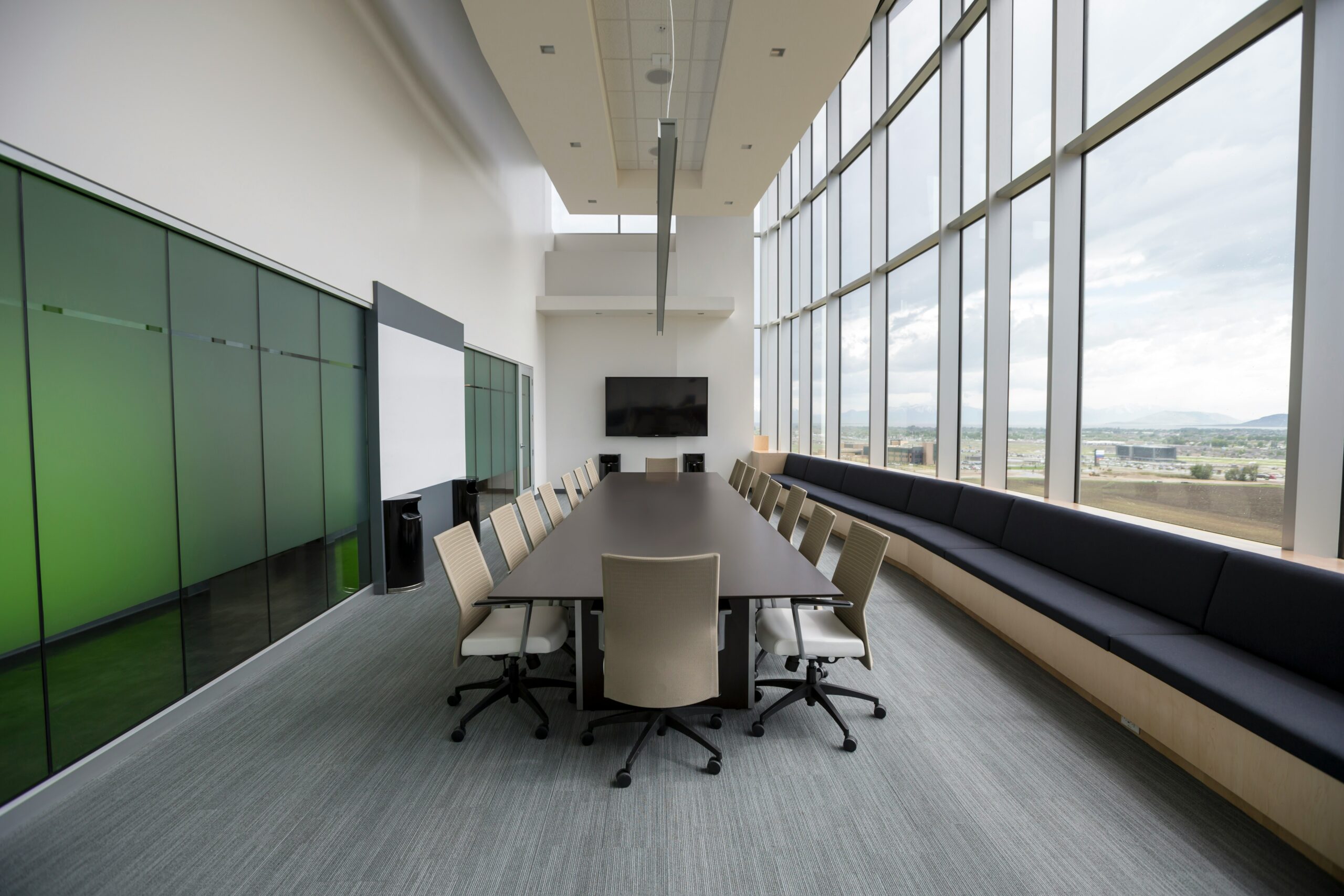 Top 5 commercial projects in Noida extension